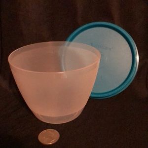 🧡Tupperware Refrigerator bowl